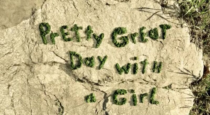 Файл:Pretty Great Day with a Girl.jpg