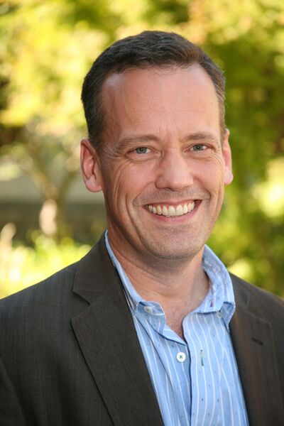 Файл:Dee Bradley Baker.jpg
